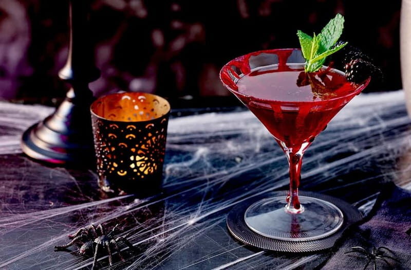 Halloween Lisbon PubCrawl - What’s Included & What to Expect