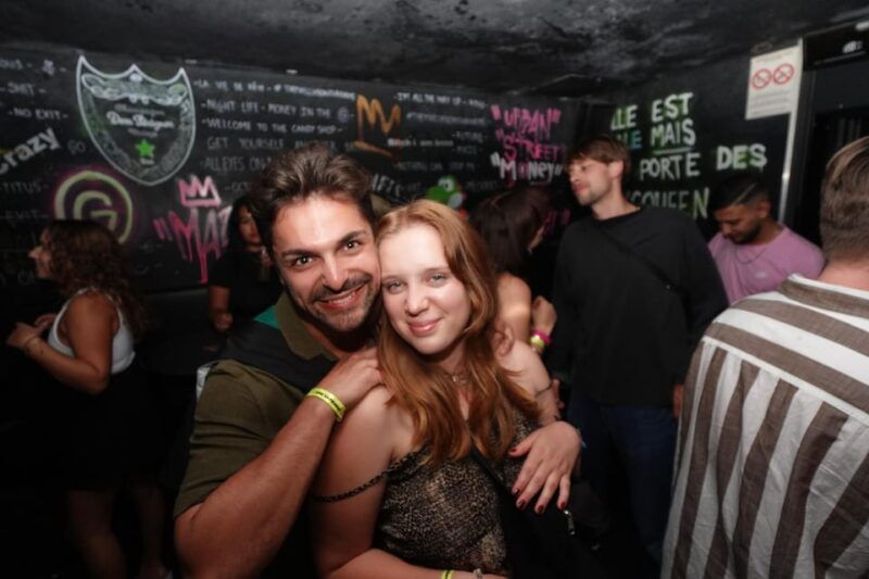 Halloween Party : Pub Crawl Nice With 5 Free Shots and Masks - Good To Know