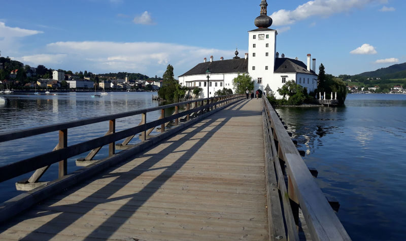 Hallstatt Full-Day Tour with Castle Ort - Hallstatt in three hours: beautiful, but keep moving