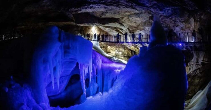Hallstatt & Ice Cave & 5 Fingers Private Tour From Salzburg - Itinerary and Highlights