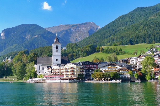 Hallstatt, Lake District and the Salt Mine - Tour Highlights
