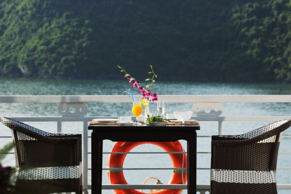 Halong Bay: 2-Day 5-Star Cruise With Kayak - Accommodation and Amenities