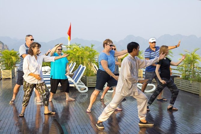 Halong Bay 2D/1N at BEST CRUISES: Meals, Kayak, Cave, Island - CHEAPEST PRICES - Overview of the Tour