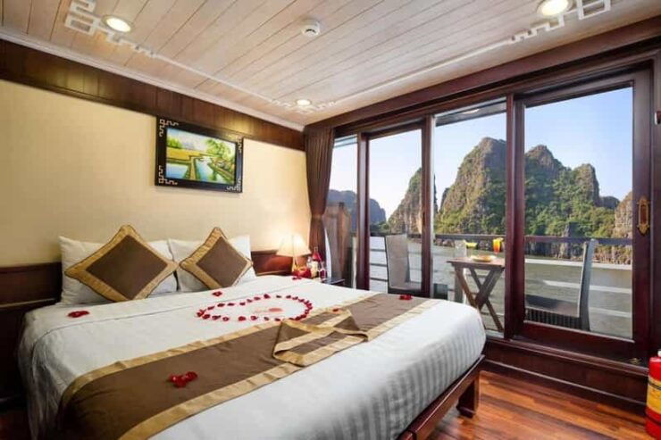 Halong Bay: 4-Stars Luxury Tour Ha Long Bay 2D1N Tour - Good To Know