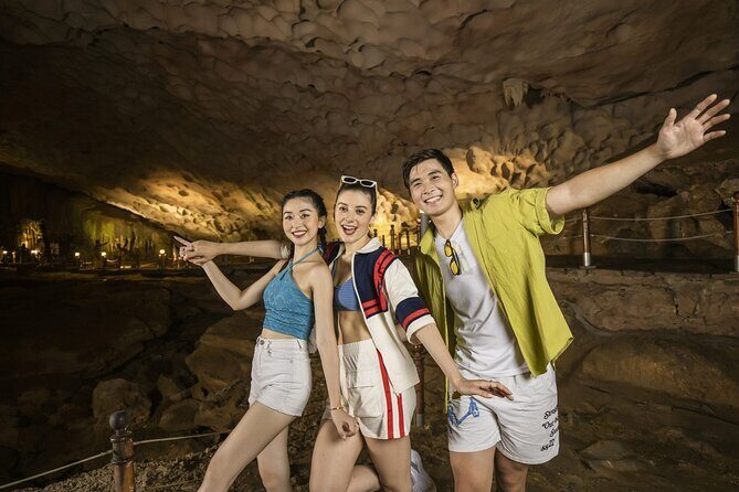 Halong Bay 5-Star Sea Octopus Cruise Pickup from Ha Long city - Dining and Onboard Amenities