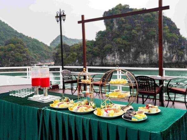 Halong Bay 6 Hours Trip by VDREAM Cruise in the Afternoon - What to Expect
