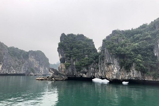 Halong Bay and Lan Ha Bay From Cat Ba Island: Cruise and Kayak Tour - Itinerary for the Cruise and Kayak Tour