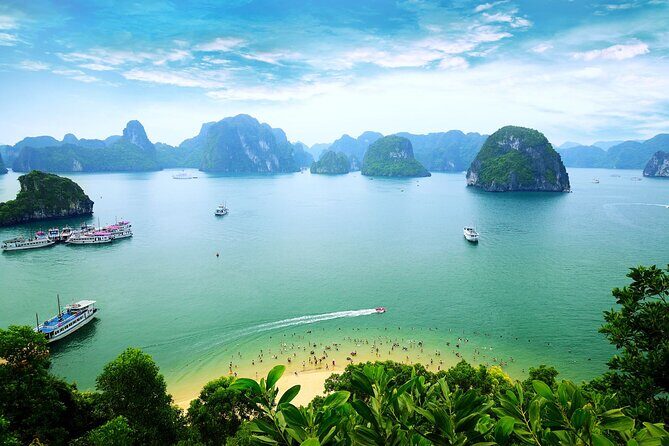 Halong Bay Cruises Top Seller included Pick up & Transfers - What to Expect on the Boat