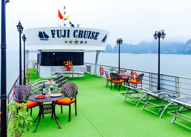 Halong Bay Day Tour (Japanese) | 6-Hour Cruise, Ti Top Island, Kayak Experience - Ha Long Bay by boat, grotto, and island