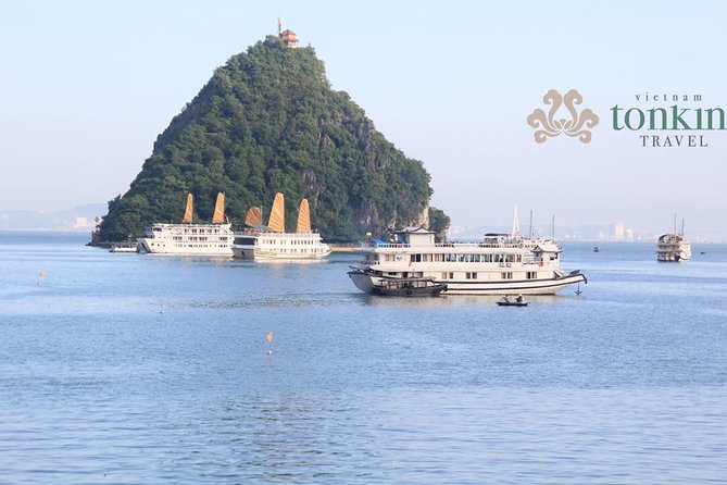 Halong Bay Deluxe Cruise 2 Days/ 1 Night: Kayaking, Titop Island, Surprise Cave - Directions