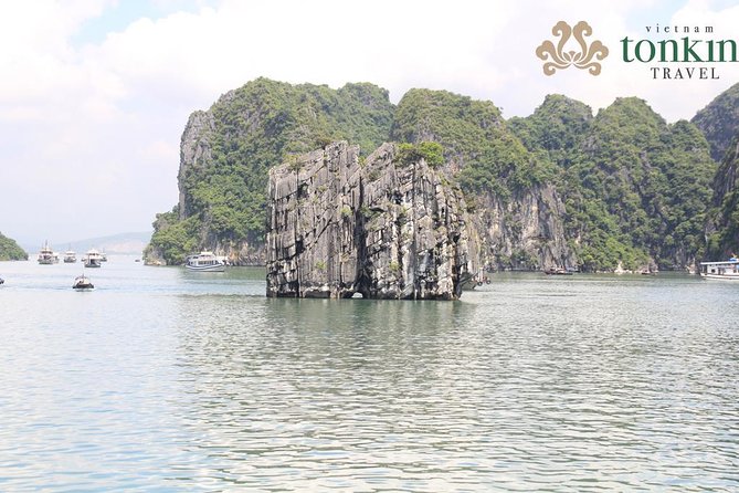 Halong Bay Deluxe Cruise 2 Days/ 1 Nights: Full Meals, Kayaking & Swimming - Whats Included