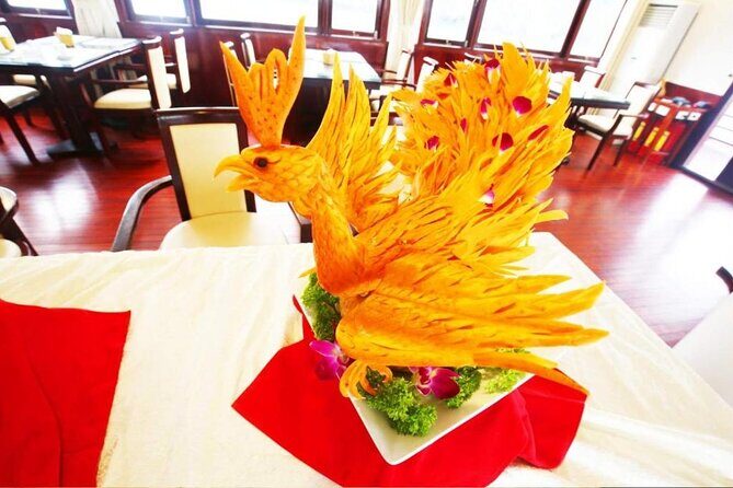 Halong Bay Deluxe Sapphire Cruise with Oceanview Balcony - What makes this cruise special?