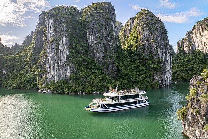 Halong Bay Full-Day Luxury Cruise with Buffet Lunch and Kayaking - The Experience in Detail
