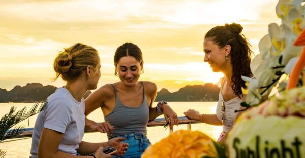 Halong Bay Full Day Tour Deluxe & Small Group, Buffet, Kayak - Tips for an Enjoyable Tour