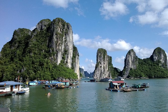 Halong Bay Full Day Tour With Kayaking and Seafood Lunch From Hanoi - Seafood Lunch and Dining Options