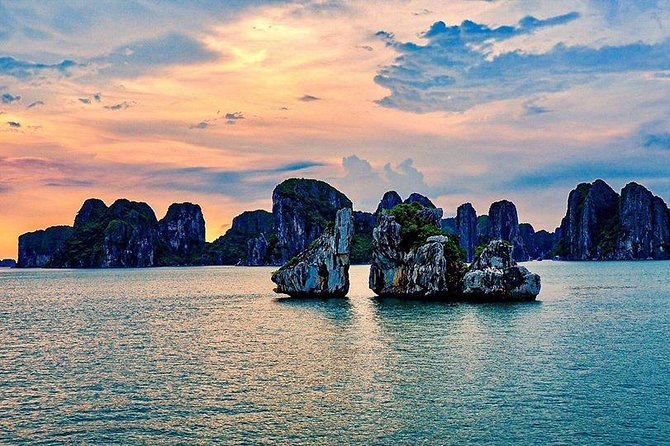 Halong Bay Full Day With Kayaking, Hiking Viewpoint, Cave - Deluxe to Luxury - Trip Highlights