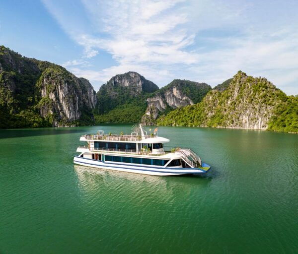 Halong Bay Luxury 5* Cruise With Kayaking & Lunch Buffet - Common Questions