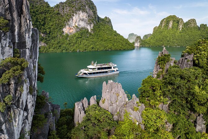 Halong Bay Luxury Cruise Day Trip: Buffet Lunch, Limousine Bus - Inclusions