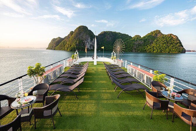 Halong Bay Luxury Cruise Day Trip: Buffet Lunch & Limousine Bus - Meeting and Pickup