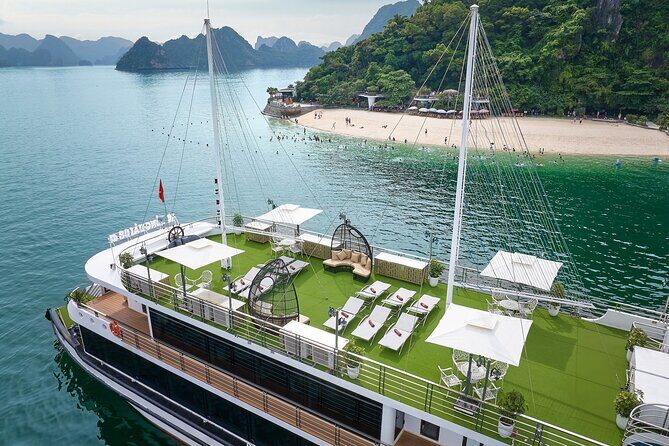Halong Bay Luxury Day Tour: Buffet Lunch, Kayaking & Jacuzzi - Introduction