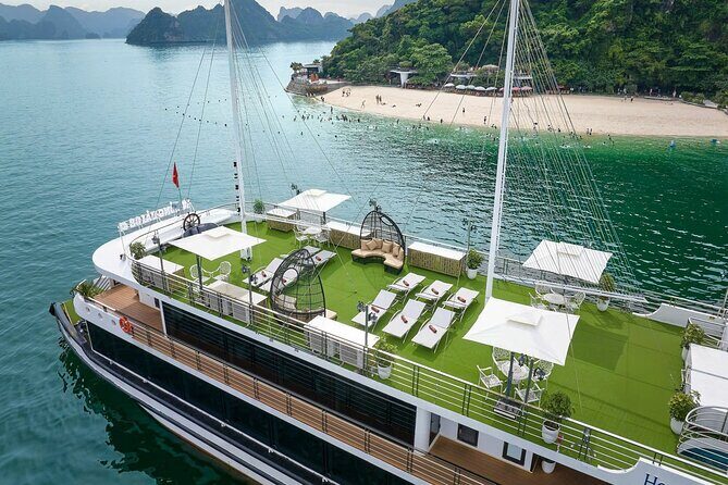 Halong Bay Luxury Day Trip with Hercules Cruise From Harbor - Discovering the Halong Bay Luxury Day Trip with Hercules Cruise