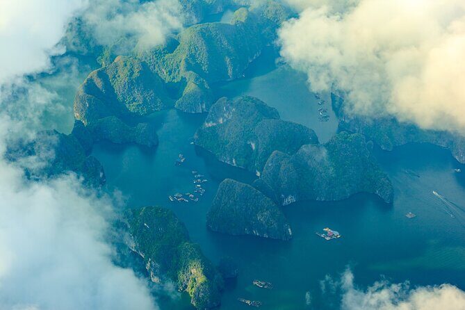 Halong Bay Seaplane- A bird's eye view experience from Sky ( 25') - Discovering Ha Long Bay from Above: A Bird’s Eye View