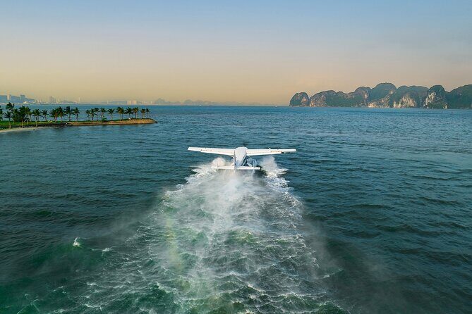 Halong Bay Seaplane and Luxury Cruise: Stunning Views of the Bay - End of Day and Return