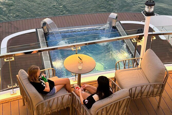 Halong City Night Tour: Sunset Views, Dining on a Luxury Yacht - An In-Depth Look at the Experience