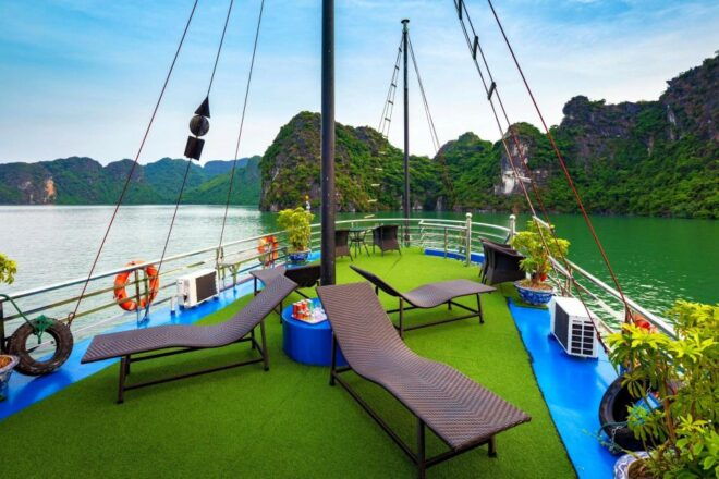 Halong Highlights Cruise 1 Day With Kayaking & Lunch - Hassle-Free Transportation and Seamless Travel Experience