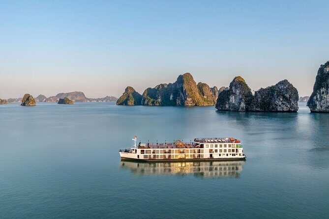 Halong & Lan Ha Bay Indochine Cruise Luxury 2D1N with Balcony - Discovering the Beauty of Halong & Lan Ha Bay