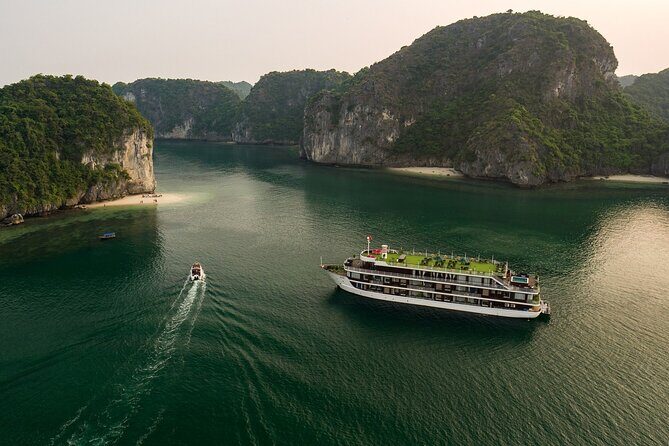 Halong & Lan Ha Bay with Dora 5 Star Cruise 3D2N from Hanoi - An Introduction to the Tour Experience