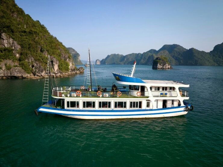 Halong Luxury Day Cruise: 4* Experience With Lunch &Kayaking - Itinerary and Departure