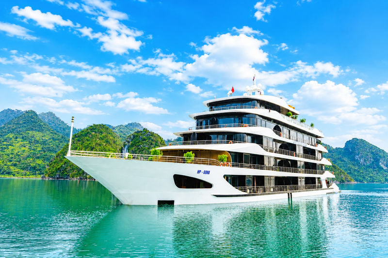 Halora 2D1N Luxury Cruise: Ha Long Bay & Lan Ha Bay Tour - Picking a cabin that suits your trip