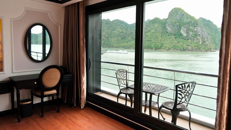 Halora 2D1N Luxury Cruise: Ha Long Bay & Lan Ha Bay Tour - Who should book Halora?