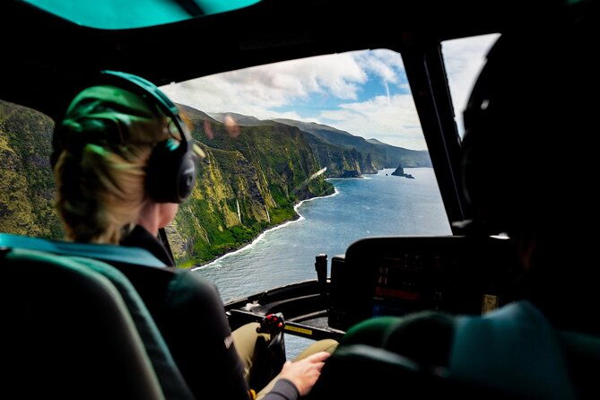 Hamakua Coast & Valleys Safari - An In-Depth Look at the Helicopter Tour