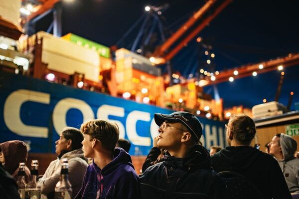 Hamburg: 1-Hour Harbor Evening Lights Cruise - Common Questions