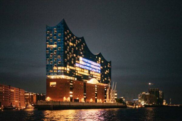 Hamburg: 1-Hour Harbor Evening Lights Cruise - The Sum Up