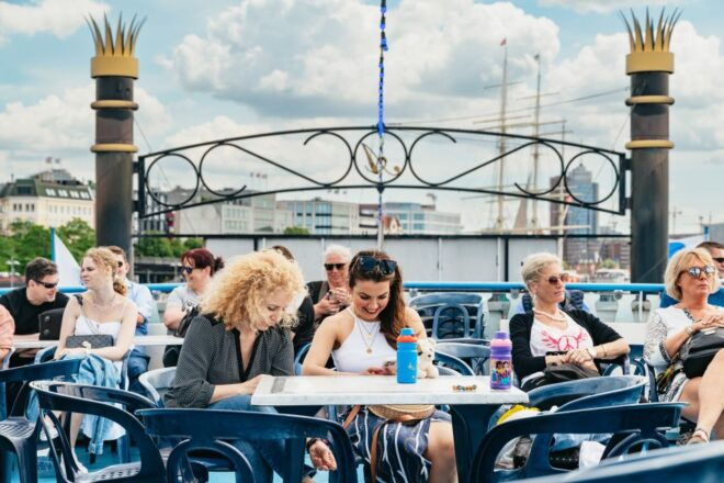 Hamburg: 1-Hour XL Port of Hamburg Cruise Tour - Customer Reviews