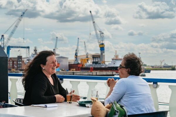 Hamburg: 1-Hour XL Port of Hamburg Cruise Tour - The Sum Up