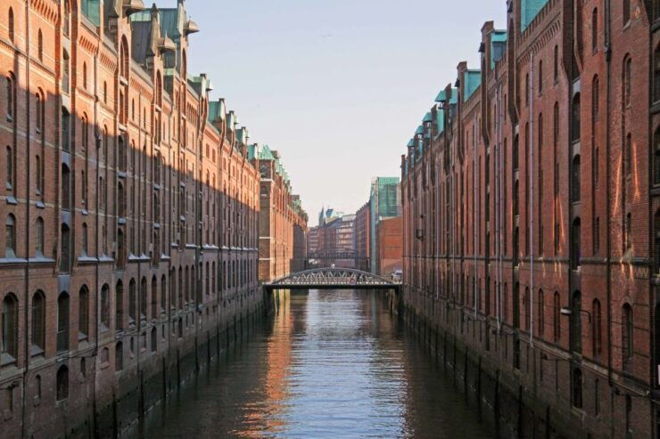 Hamburg: 2.5-Hour Discovery Tour - Meeting Point Information