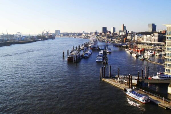 Hamburg: 2.5-Hour Private Historical Walking Tour - Related Tours