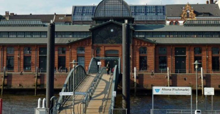 Hamburg: 2-Hour Tour Along the Elbe - Tour Details and Highlights