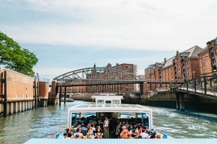 Hamburg: 2-Hour XXL Port of Hamburg Cruise Tour - Highlights