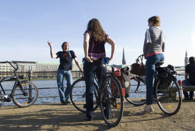 Hamburg 3.5-Hour Bike Tour - Experience