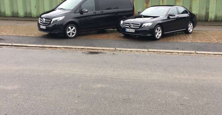 Hamburg: 3-Hour Limousine Tour With Driver-Guide - Booking Details and Inclusions