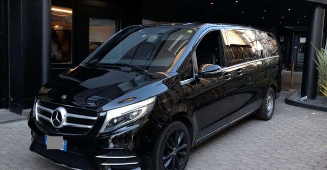 Hamburg Airport (Ham): Private Transfer to Hamburg Hotels - Select Participants and Date