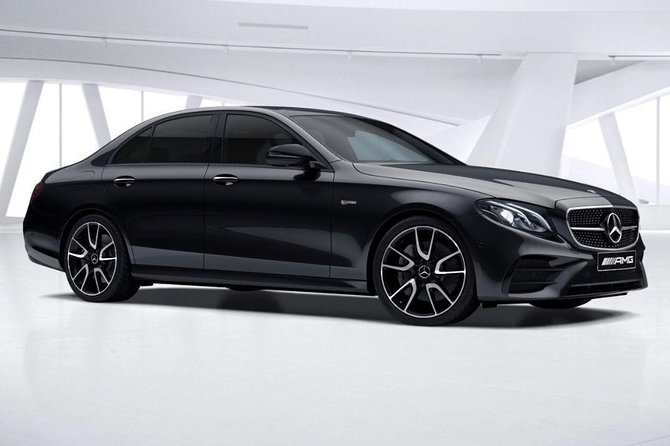 Hamburg Airport Transfer: Hamburg to Hamburg Airport HAM in Business Car - Comfort and Luxury of Business Car Transportation