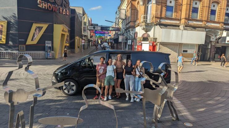 Hamburg Among Friends - Van Tour - Booking Information