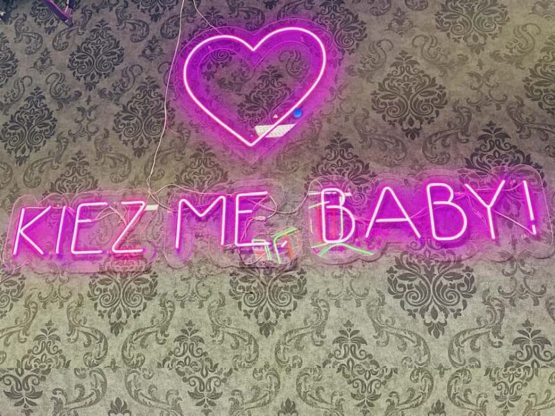 Hamburg: Bachelorette Bar & Club Tour Champagne, Shots & Party - Third Stop: Hidden Gem in Hamburg