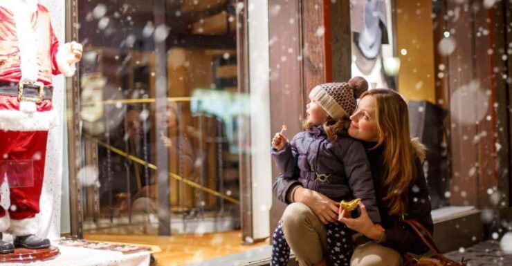 Hamburg Christmas Delights and Sparkling Markets - Key Points